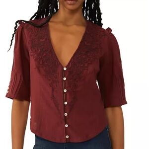 0016 NWT Laurie Embroidered Blouse burgundy sz XS